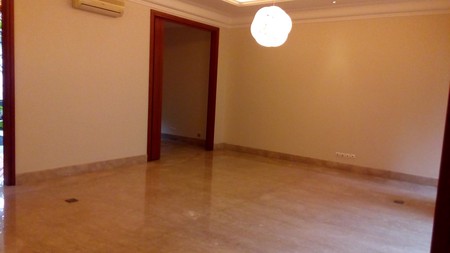 beautiful House for rent in center of jakarta area