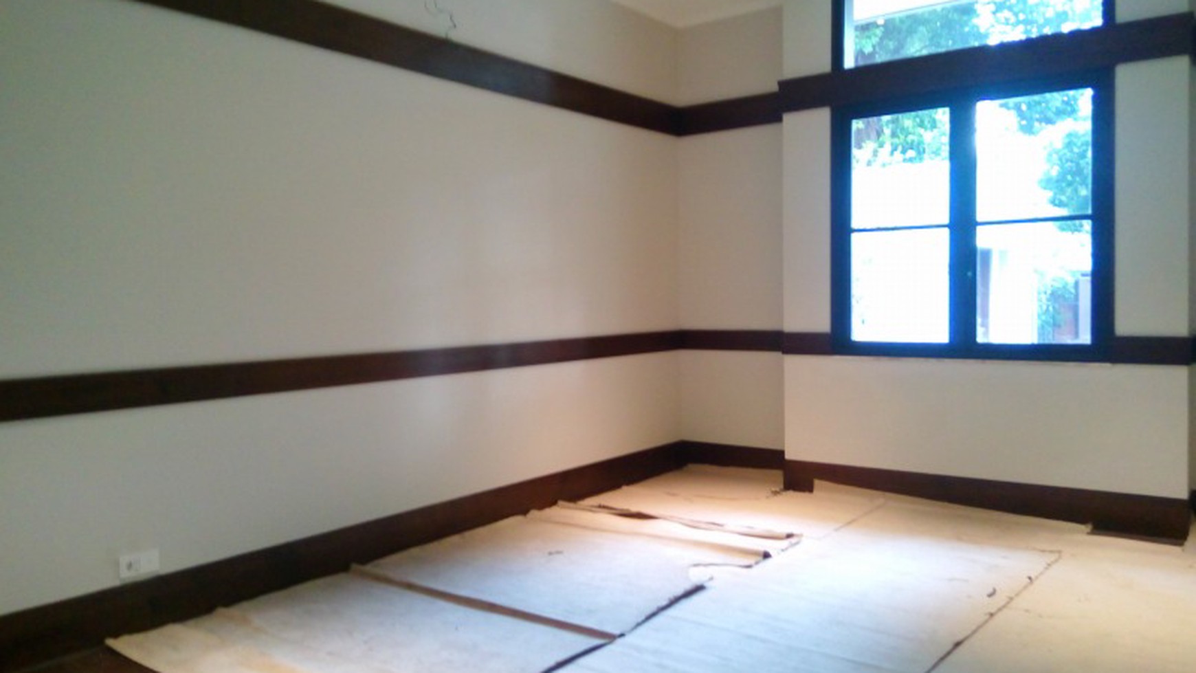 Comfortable and beautiful house In area Menteng for expatriat and others "The price can be negotiable"