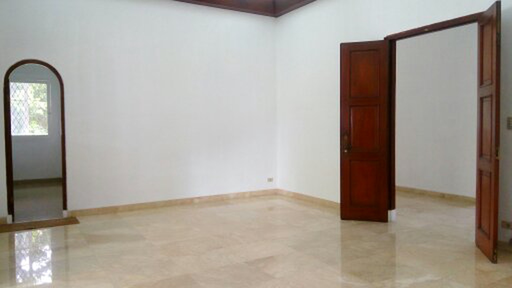 Comfortable, safety area and suitable for embassy, expatriat and others " The Price Can Be Negotiable "