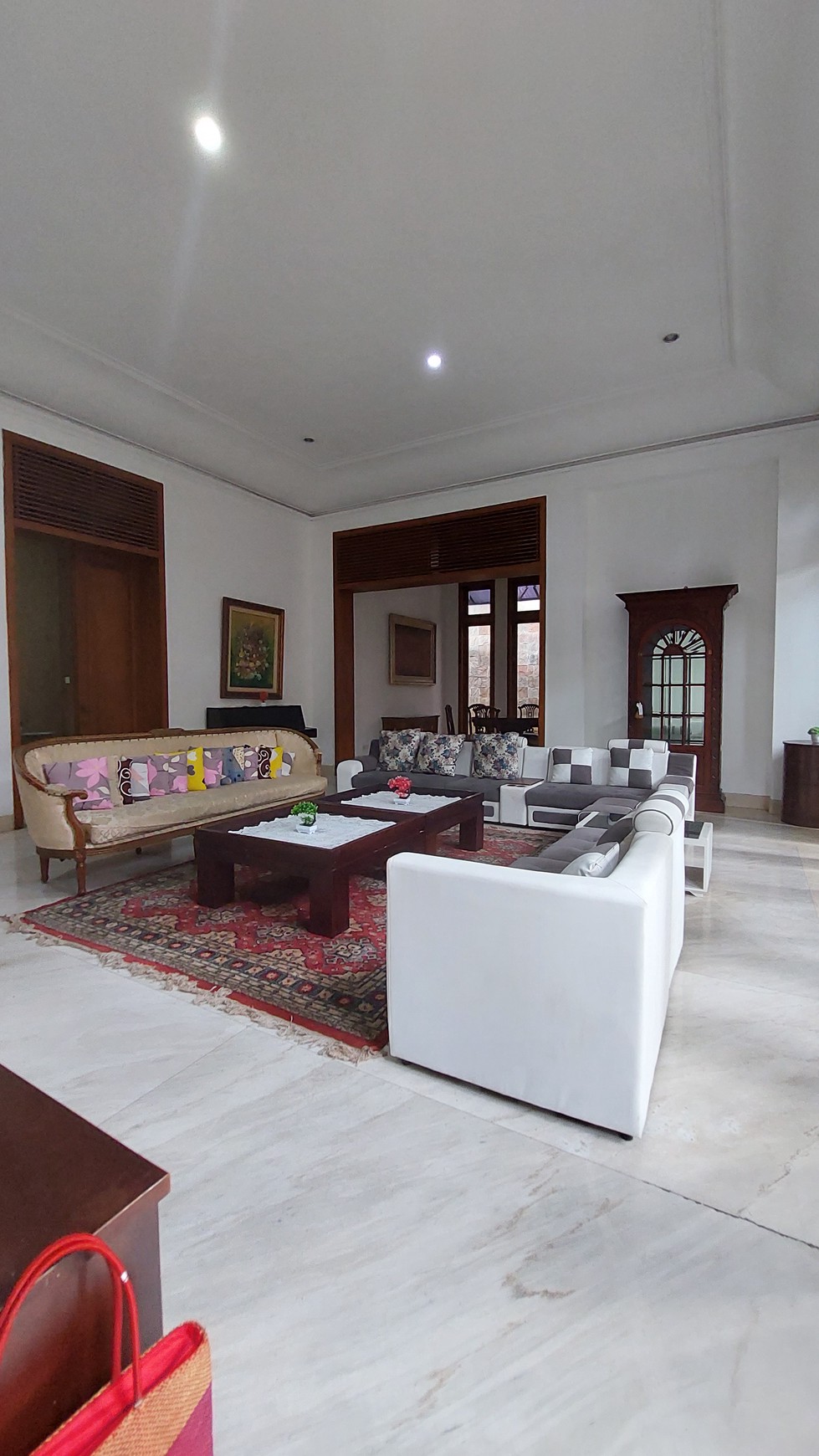 Luxury House at Kuningan Good For Expatriate, Embassy, and Ministry Office