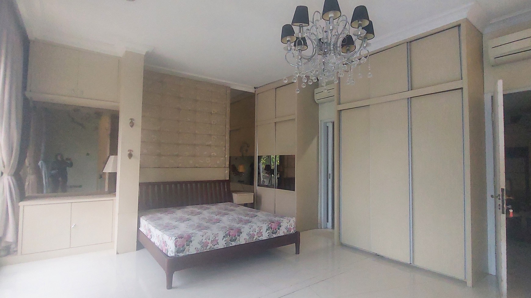 Comfortable House at Menteng, suitable for expatriate residential