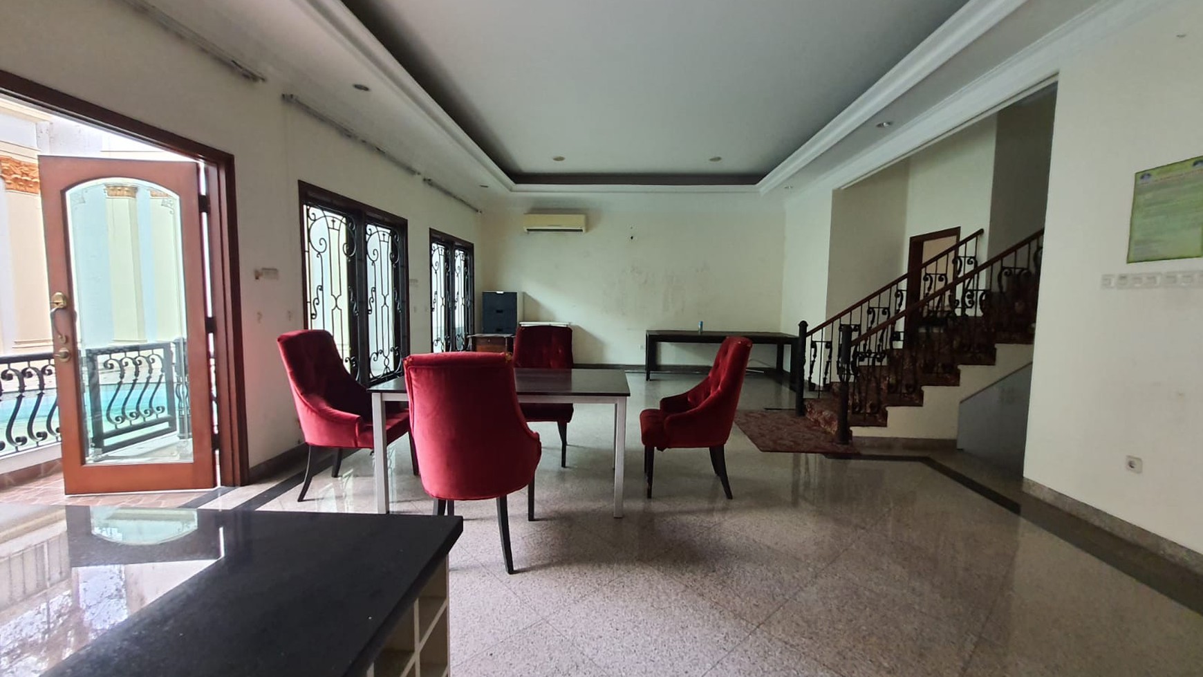 Dijual rumah di Jl Darmawangsa 2A Kebayoran Baru