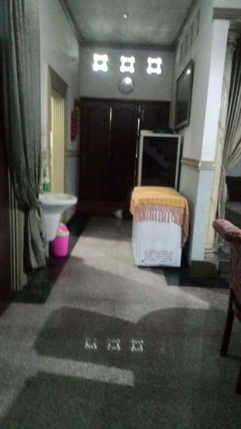 Dijual Rumah main road Gayungsari (double way), cocok untuk tempat usaha, restauran, kantor, cafe dl