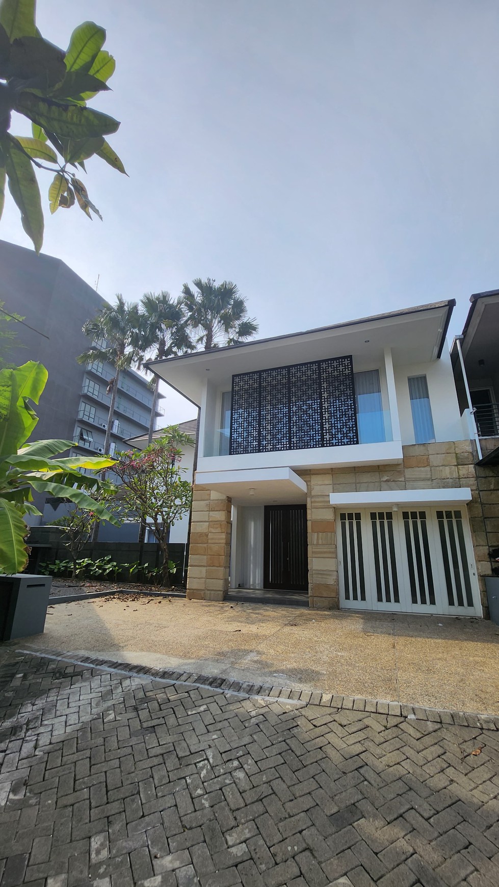 New PRIVATE Pool Rumah Royal Residence Crown Hill Wiyung Surabaya BONUS SEMI Furnished 