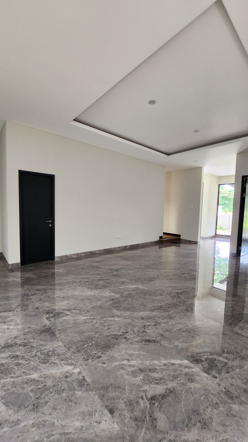 Dijual Rumah Baru Graha Natura Surabaya Barat STRATEGIS 5 menit ke GWalk Citraland, Pakuwon Mall, PTC, Supermall