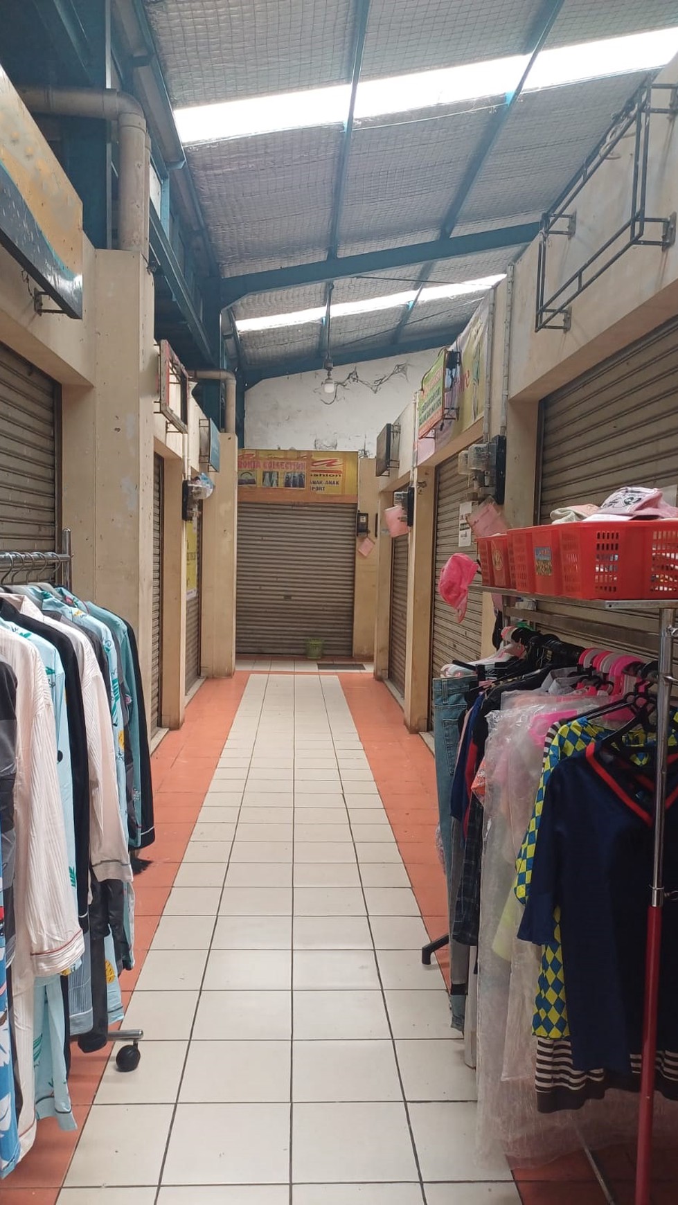 Kios Siap Pakai Posisi Sudut dan Kawasan Ramai @Kios Pasar Segar, Graha Raya