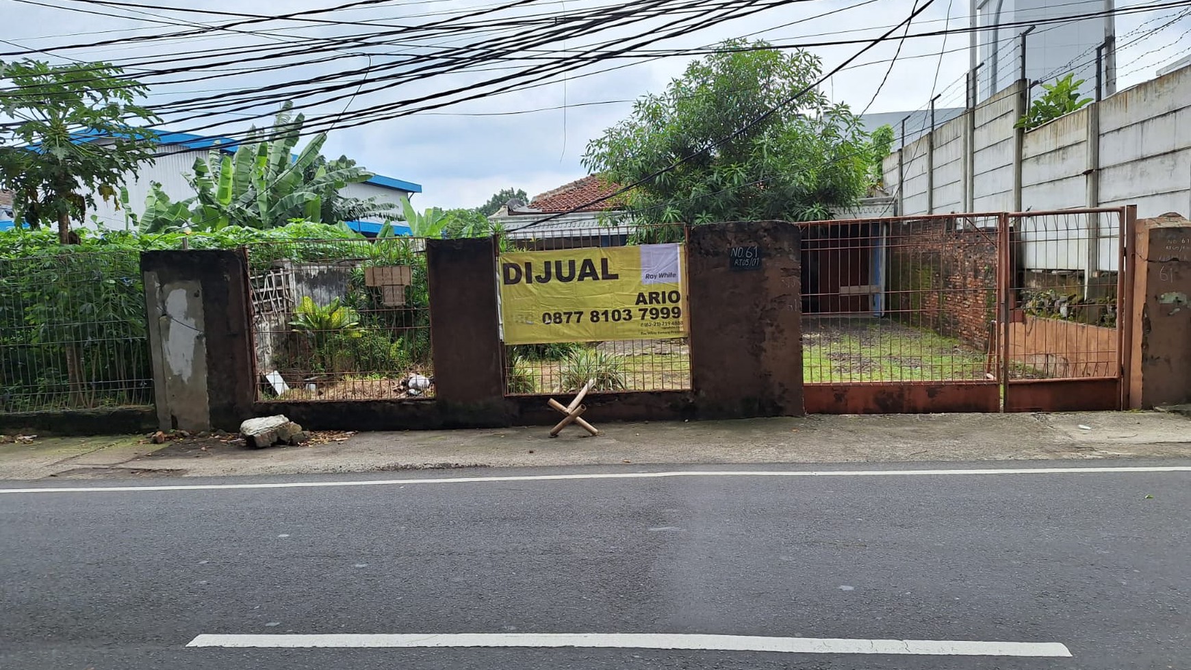 Dijual rumah di Raya Lenteng Agung