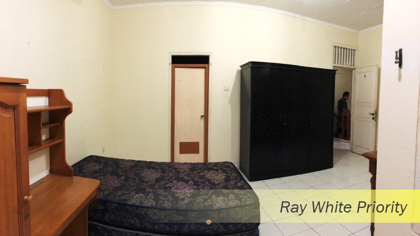 Rumah Semi-Furnished dan Asri di Lippo Village, Karawaci, Tangerang #HR