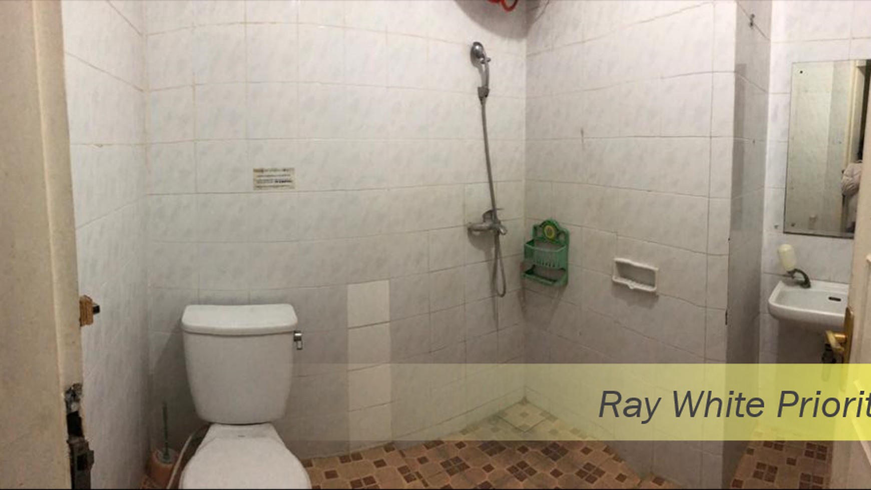 Rumah Semi-Furnished dan Asri di Lippo Village, Karawaci, Tangerang #HR