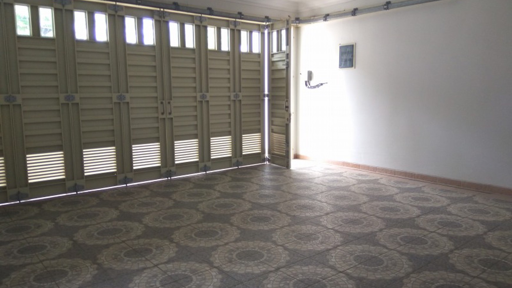 Comfortable, amazing, and beautiful house in Kuningan area  for expatriat and others " The price can be negotiable"