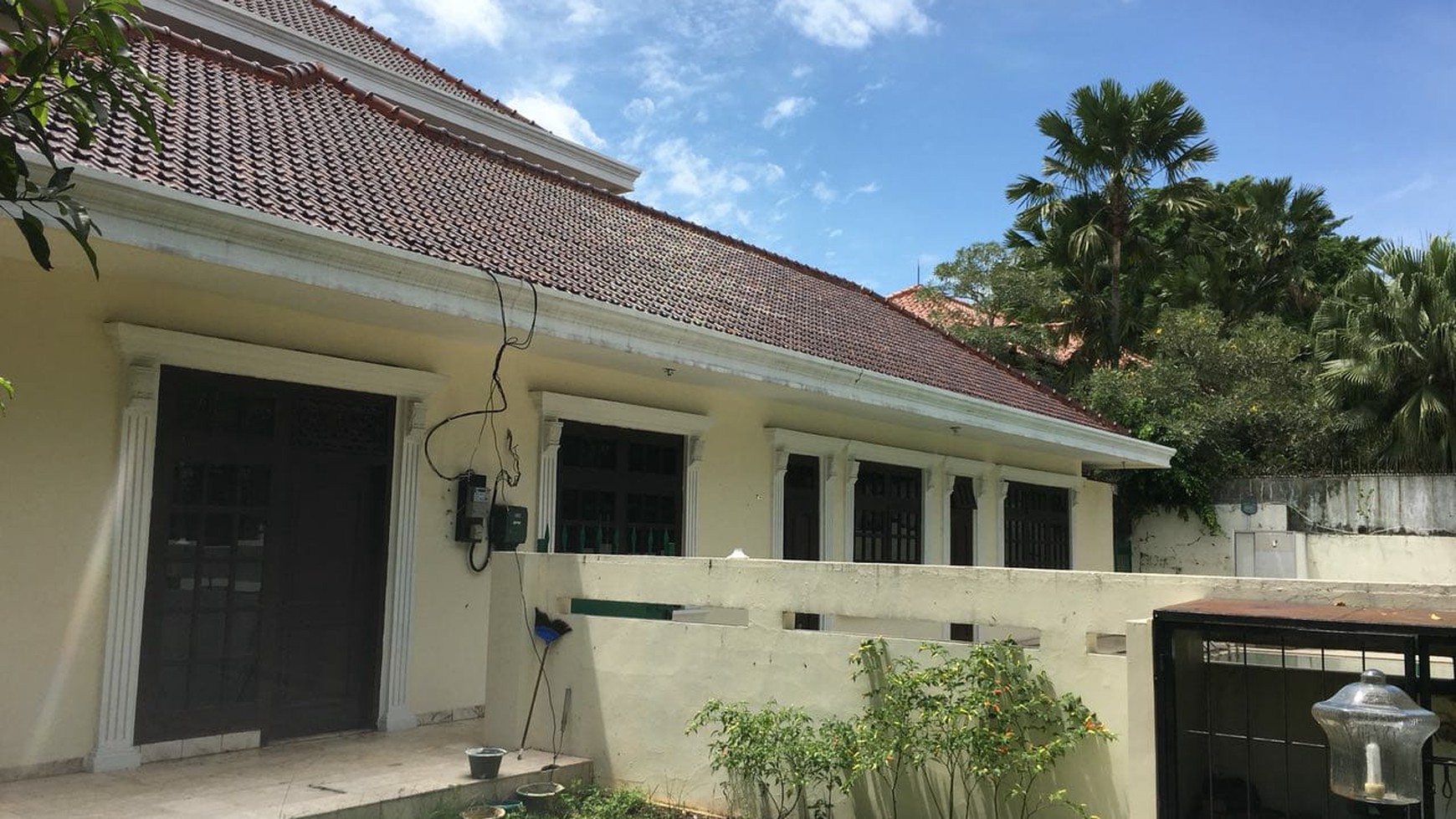 Dijual Rumah Hoek di Kebayoran Baru