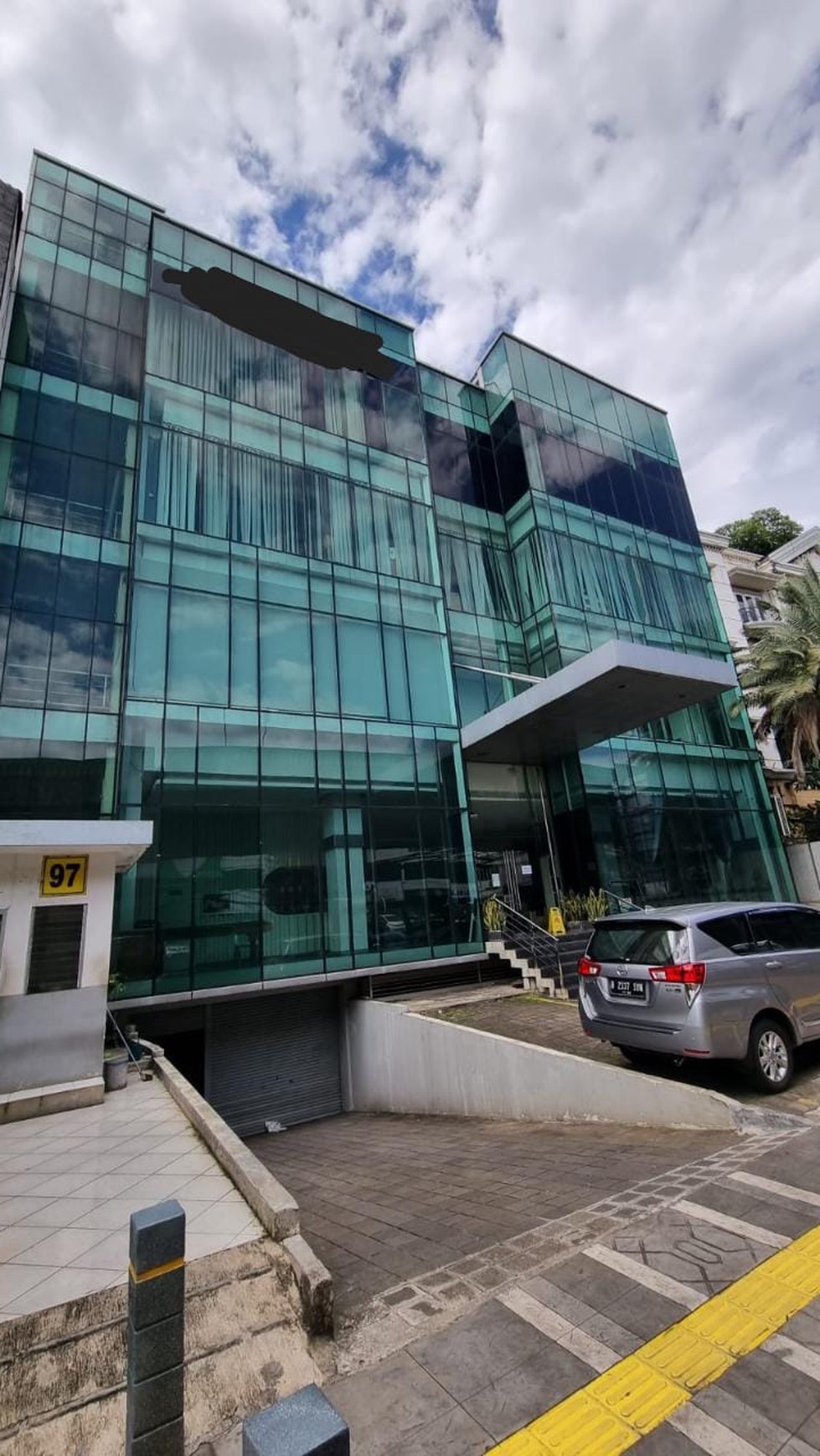 Office Building at SENOPATI area