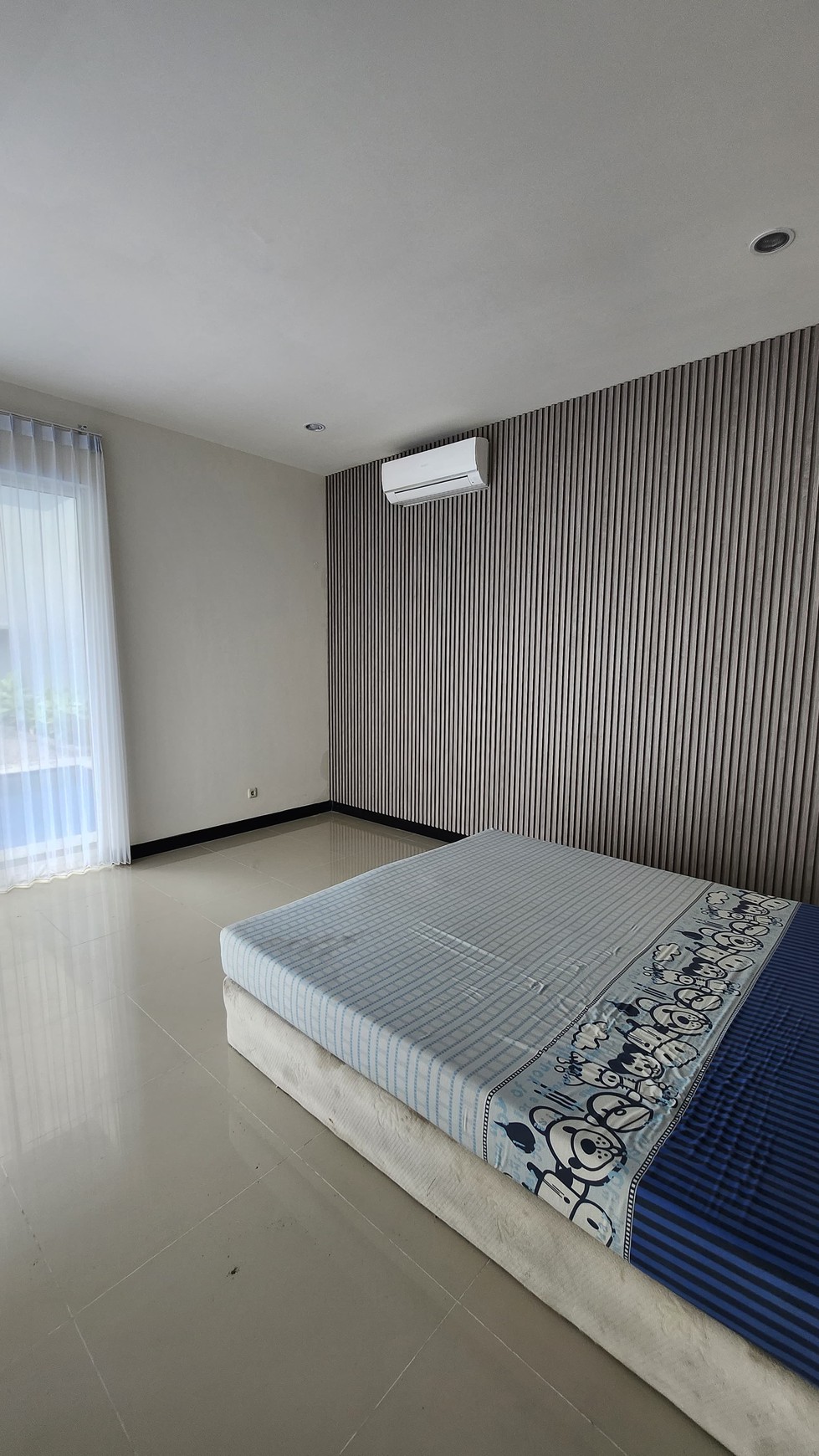 New PRIVATE Pool Rumah Royal Residence Crown Hill Wiyung Surabaya BONUS SEMI Furnished 