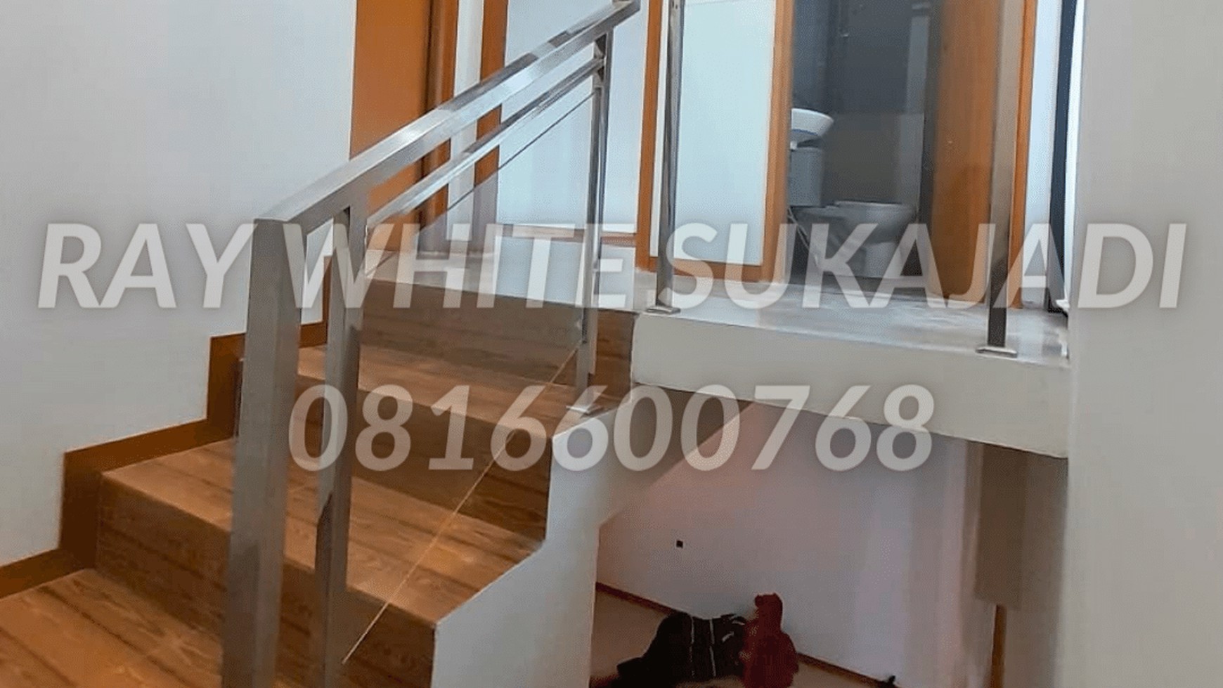 Rumah modern minimalis cantik di awiligar