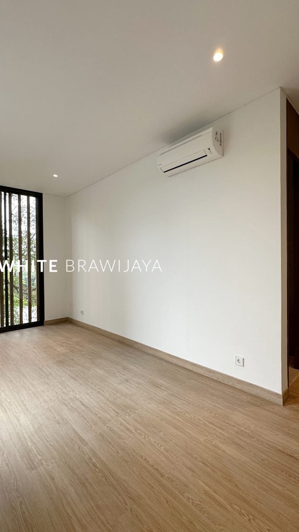 Brand New Townhouse Unique Modern Design With Rooftop Area Kemang Utara