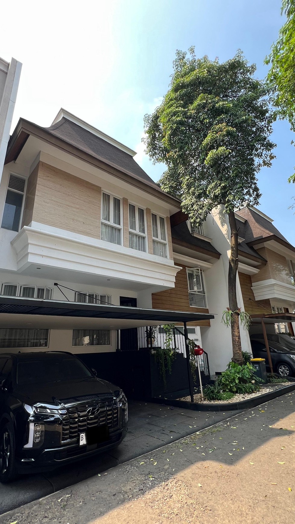 Dijual Townhouse Taman Pesona Pasar Minggu, Jakarta Selatan