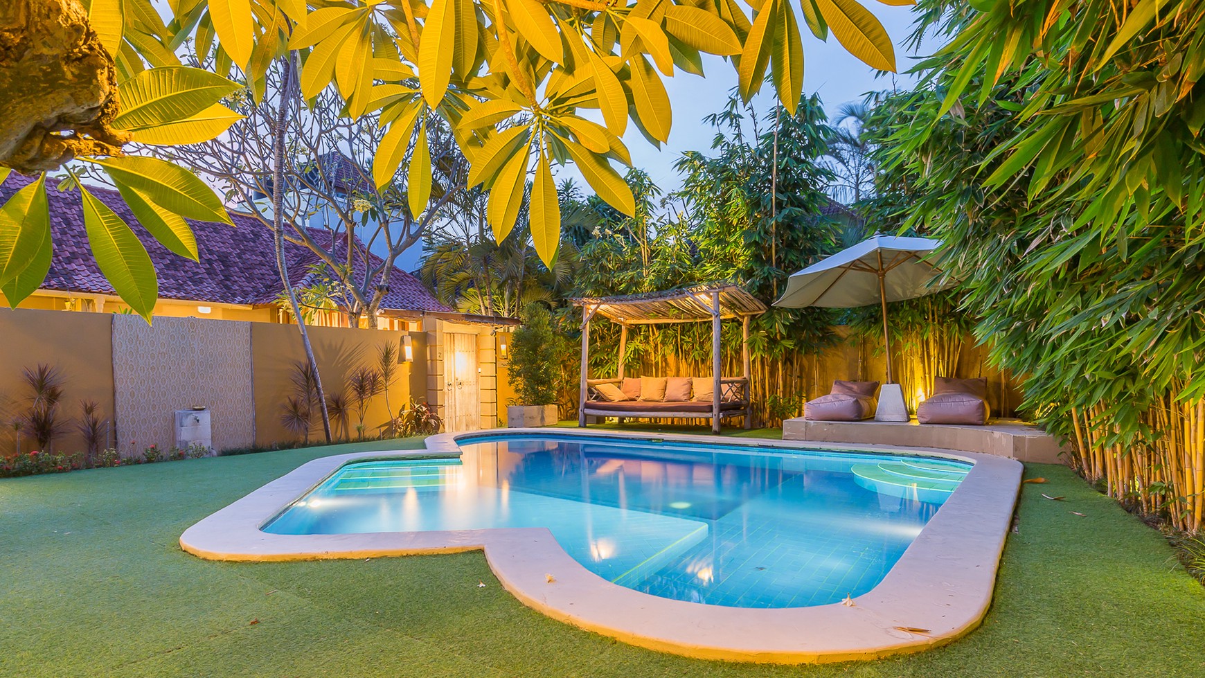 For Sale Leasehold - Nice  5  private villas  with pool close to the beach in area Legian