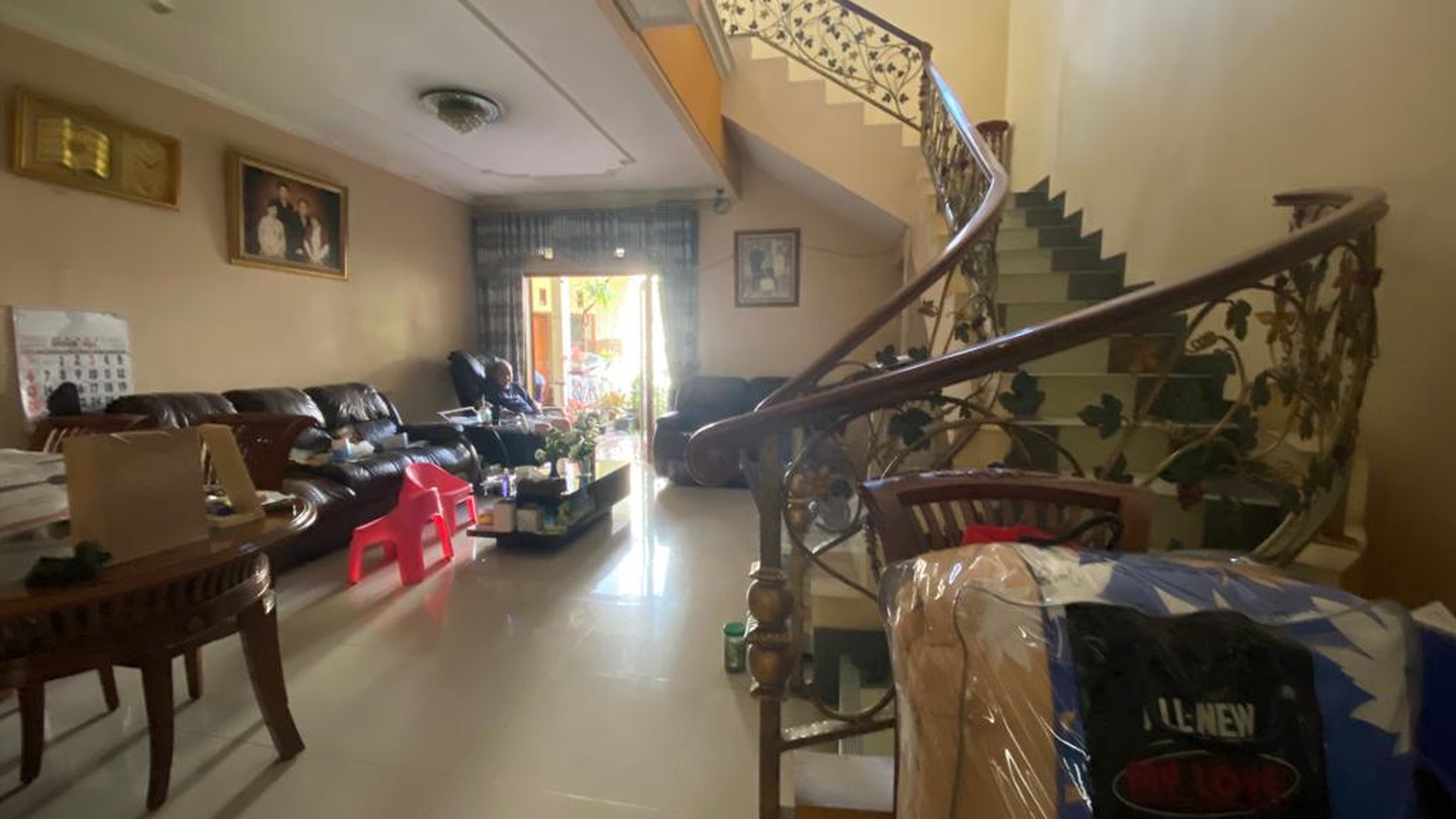 Rumah Dua Lantai Siap Huni Area Tebet Murah!!