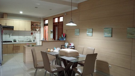 Rumah cocok untuk Usaha & Kantor di Sayap Diponegoro, Bandung Kota
