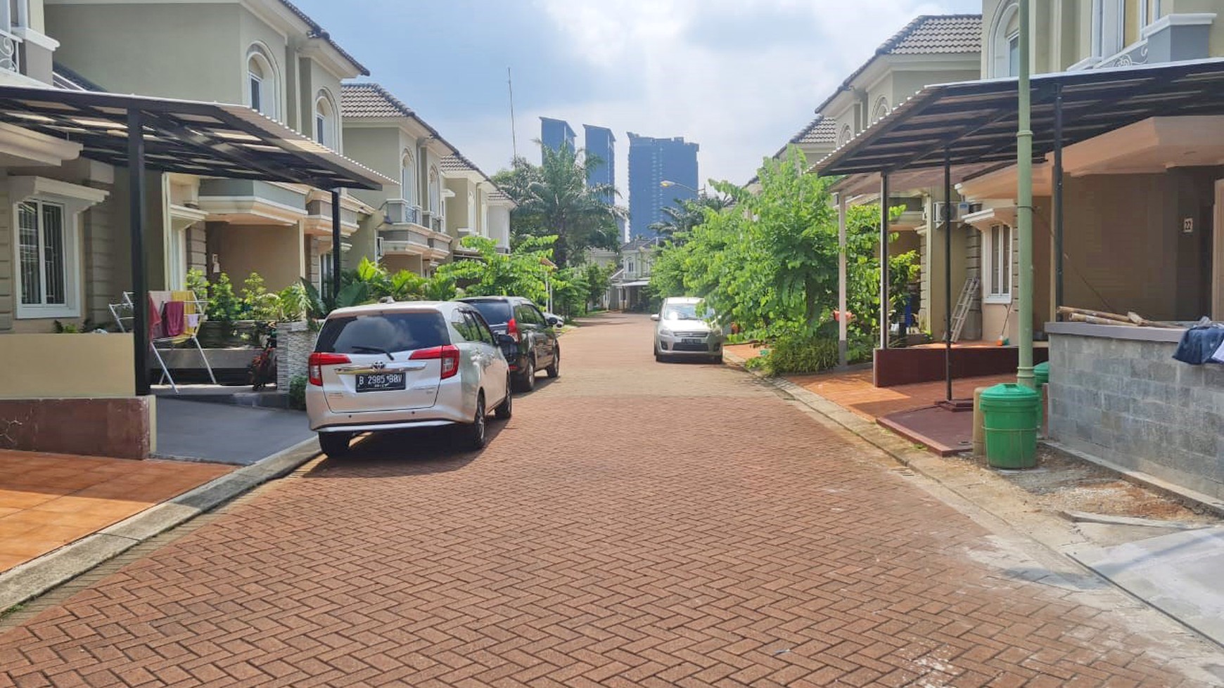 Rumah 2 lantai Lokasi Bagus di Samara Village Gading Serpong