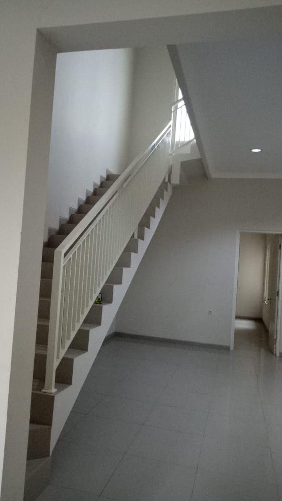 Dijual Rumah Manyar Kartika Selatan - Baru Minimalis Modern 2 Lantai Surabaya Timur Siap Huni