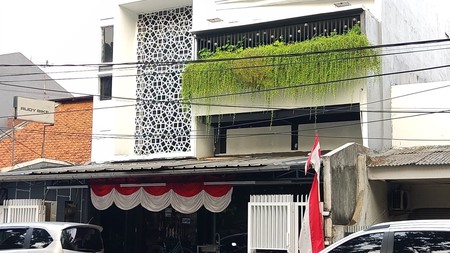 Dijual Ruko Strategis Pinggir Jalan Di Daerah Bintaro sektor 1, Jaksel