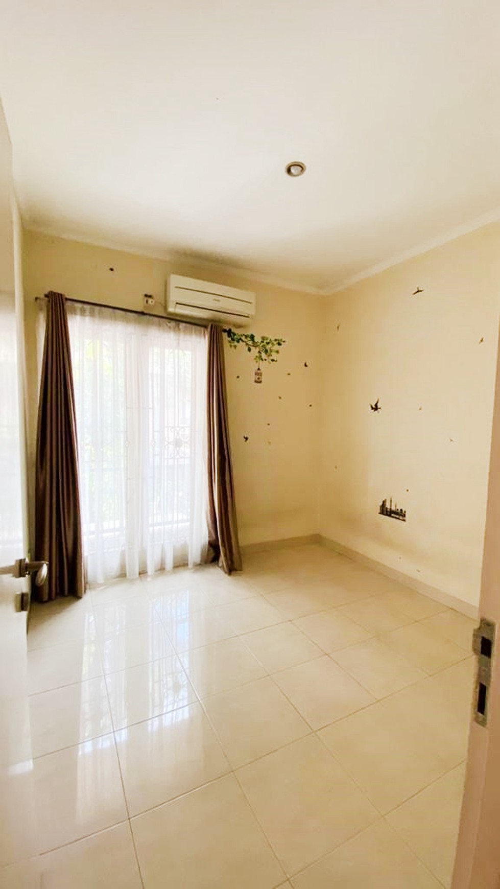 Rumah Bagus Di Puri Town House Bintaro Jaya Sektor 9