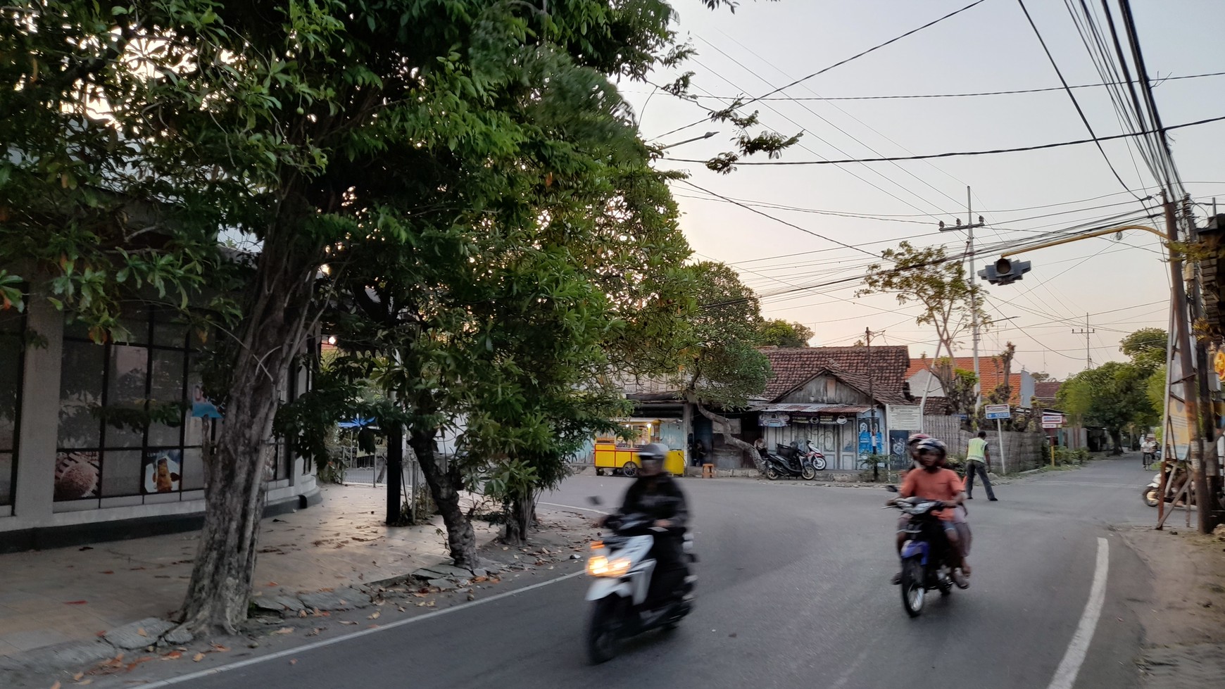 Ruang Usaha Dinding Kaca Nol Kota Great Vibe