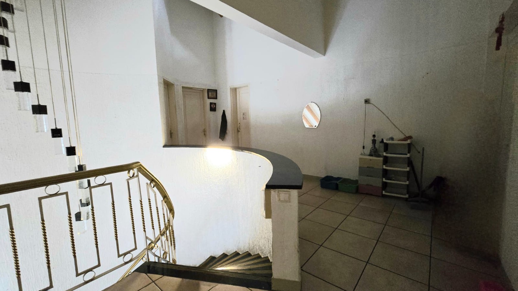 Rumah Bagsu Halaman Luas Di Jl Pertanian Lebak Bulus