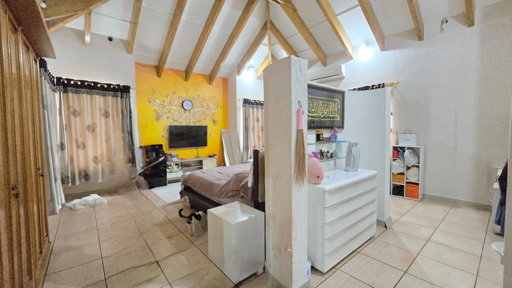 Rumah Bagsu Halaman Luas Di Jl Pertanian Lebak Bulus