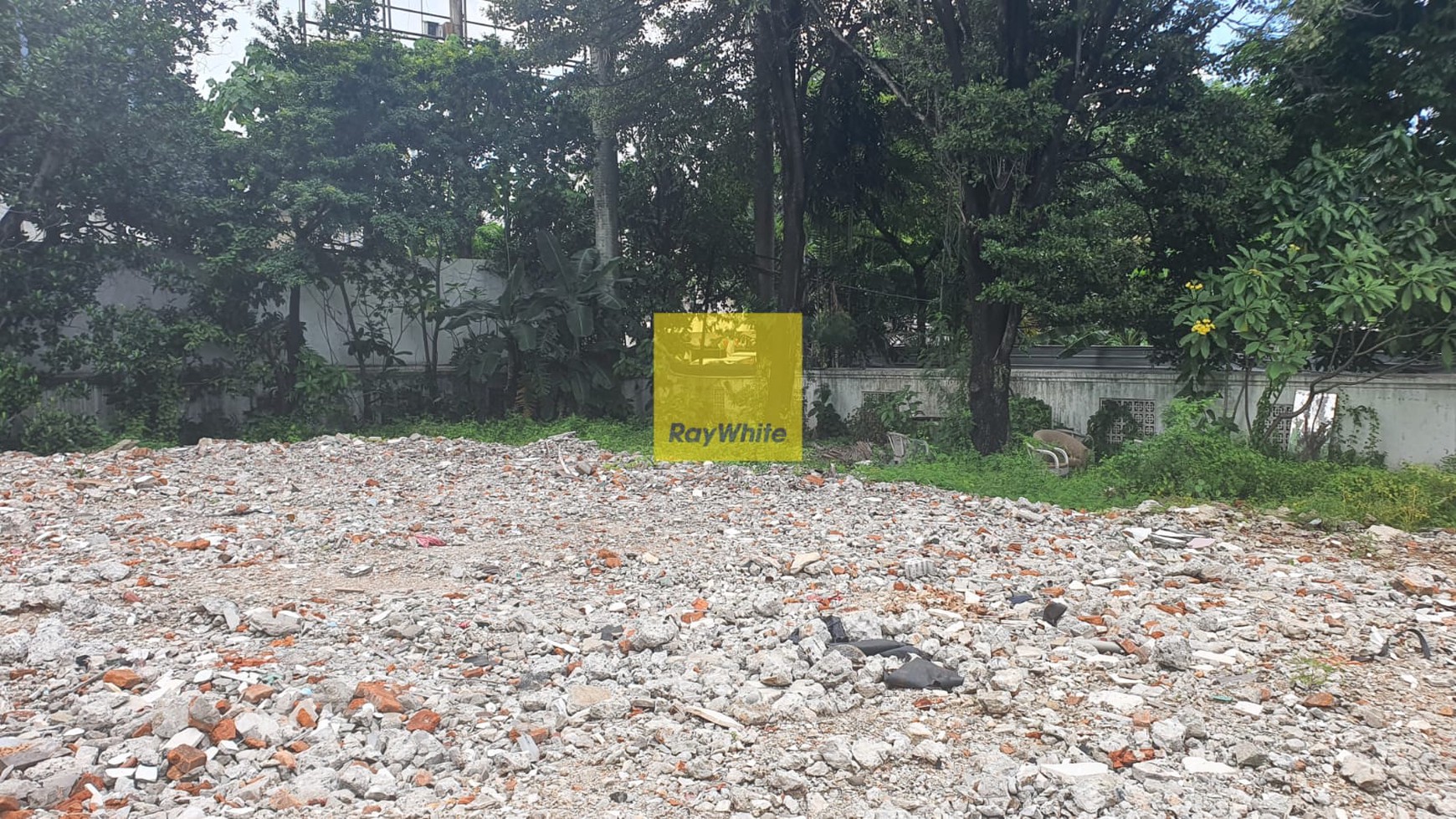 Tanah Siap Bangun di Kemang area komersil