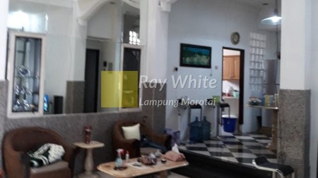 Dijual Rumah 2 Lantai di Tanjung Karang Timur