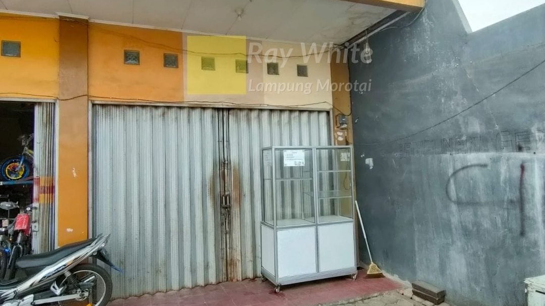 dijual ruko 2,5 lantai kedamaian