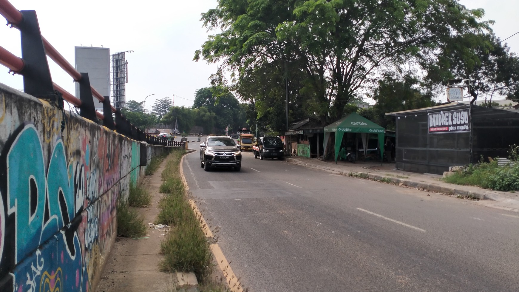 Tanah Pinggir Jalan Raya Samping Fly Over Cileungsi, Lokasi Sangat Strategis, Harga NEGO