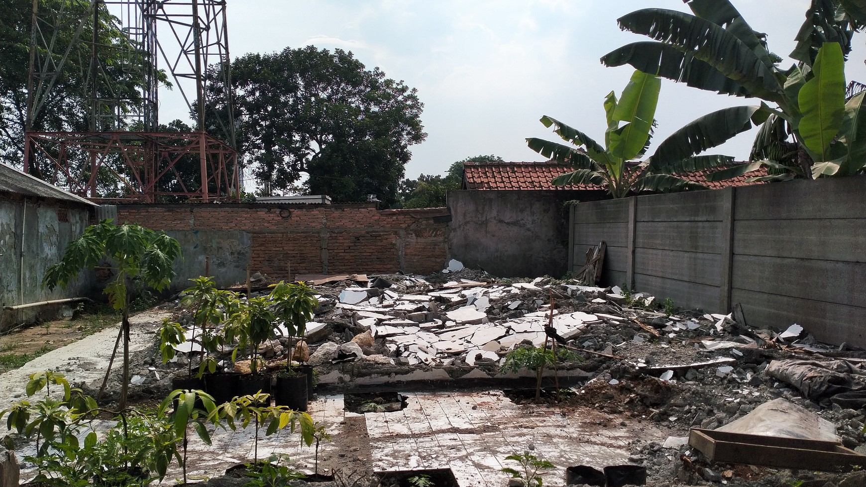 Tanah Pinggir Jalan Raya Samping Fly Over Cileungsi, Lokasi Sangat Strategis, Harga NEGO