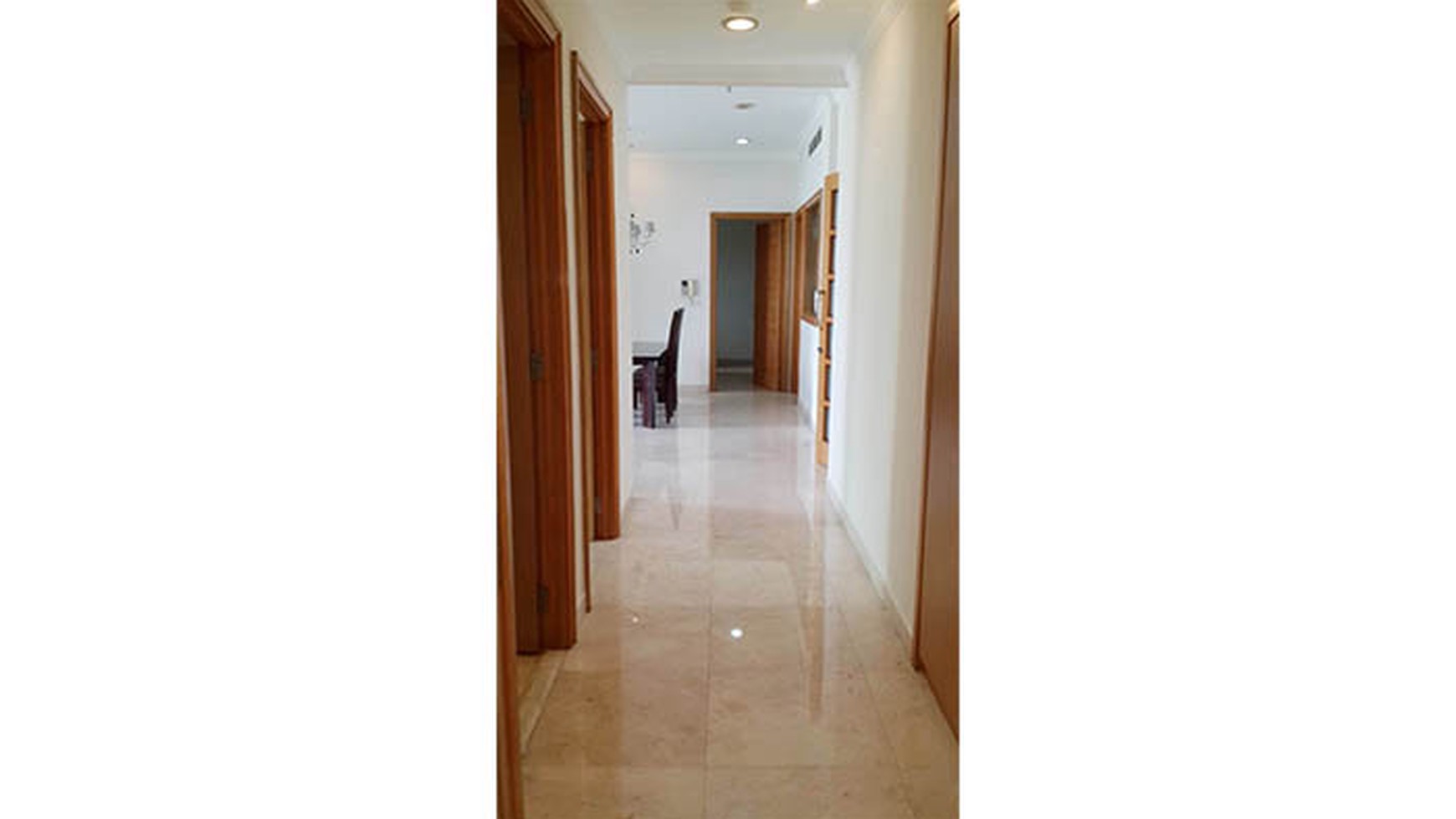 Apartemen Senayan Residence, Luas 195m2