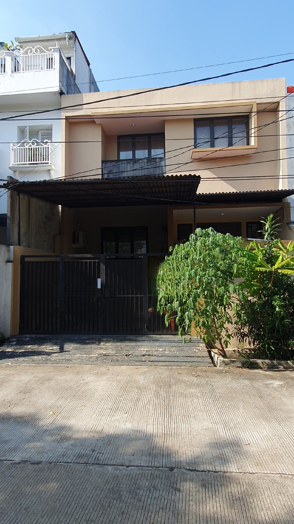 Rumah Komplek Walikota, Jl Gading Raya, Kelapa Gading Luas 8x15m2