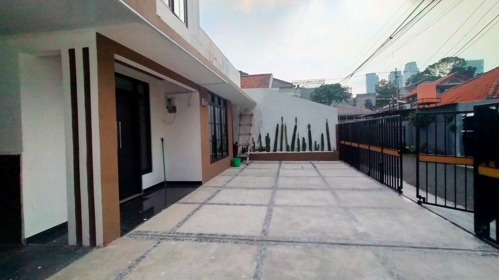 Rumah Baru 2 Lantai Di Senopati Area Kebayoran Baru