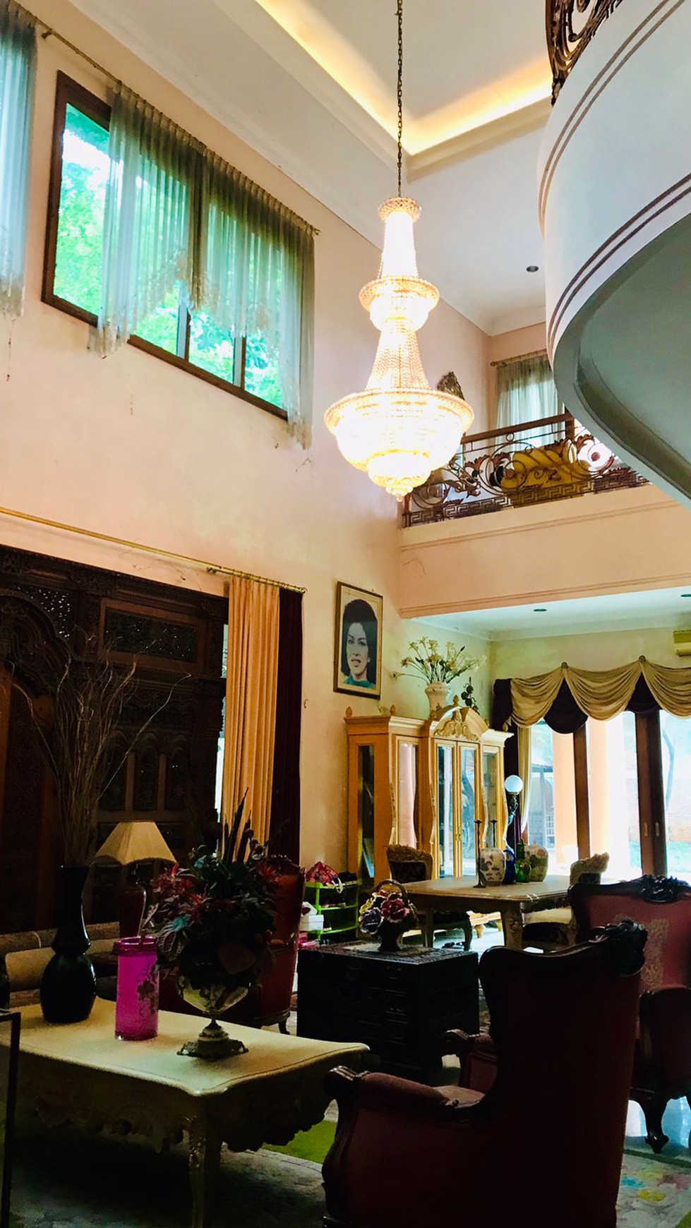 Rumah Mewah di Jl.Mirah Hati,Jakarta Selatan