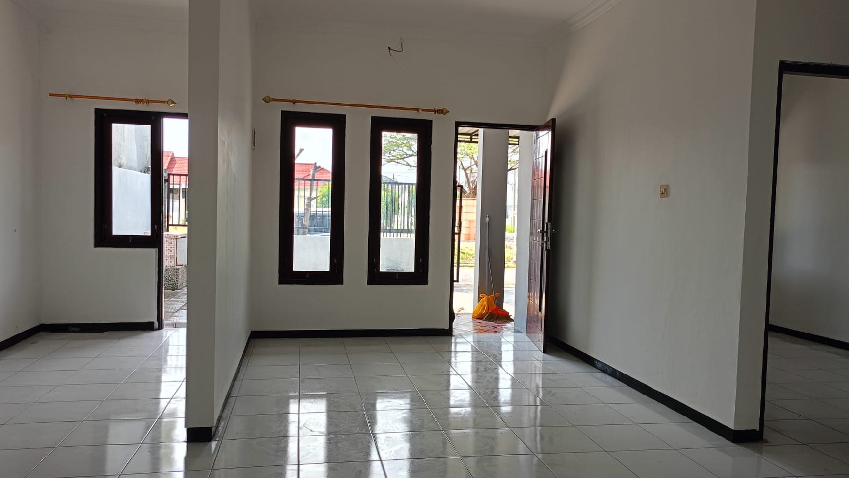 Dijual Rumah Bagus, Murah, dan Siap Huni di Juanda Regency Sedati, Sidoarjo