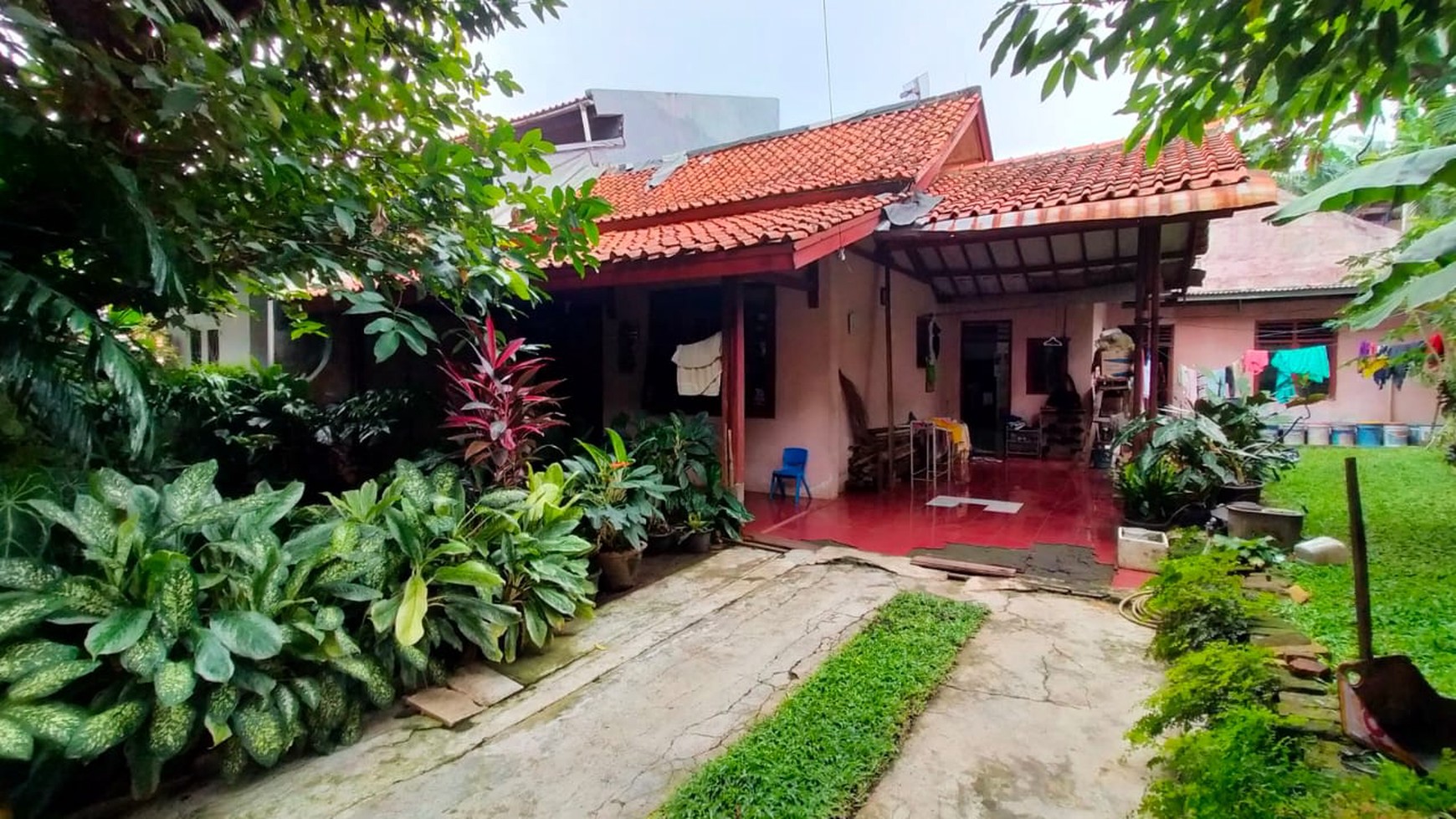 Rumah Lama Dekat CITOS Dalam Komplek MPR Cipete