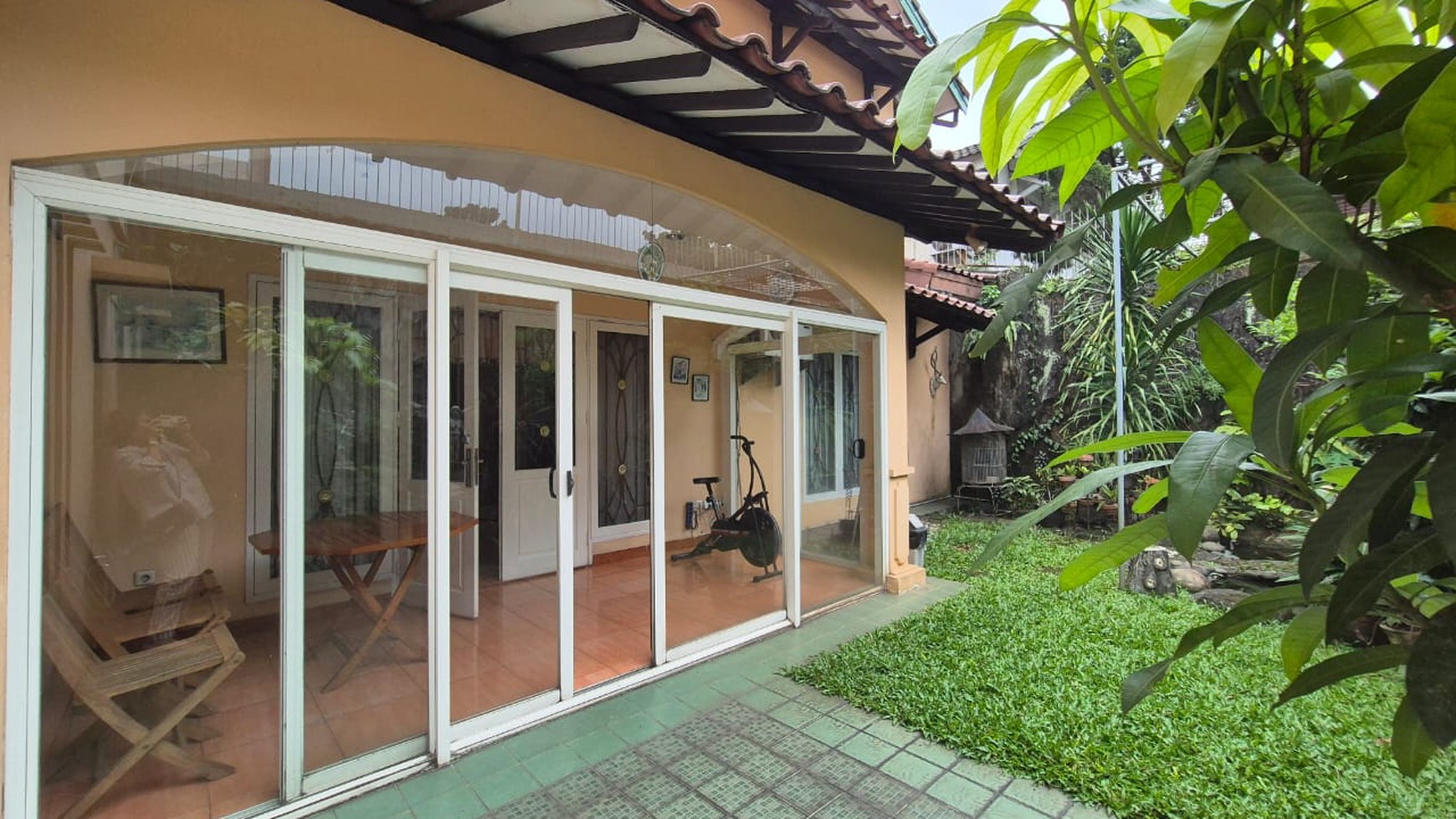 Rumah Hitung Tanah Area Cipete