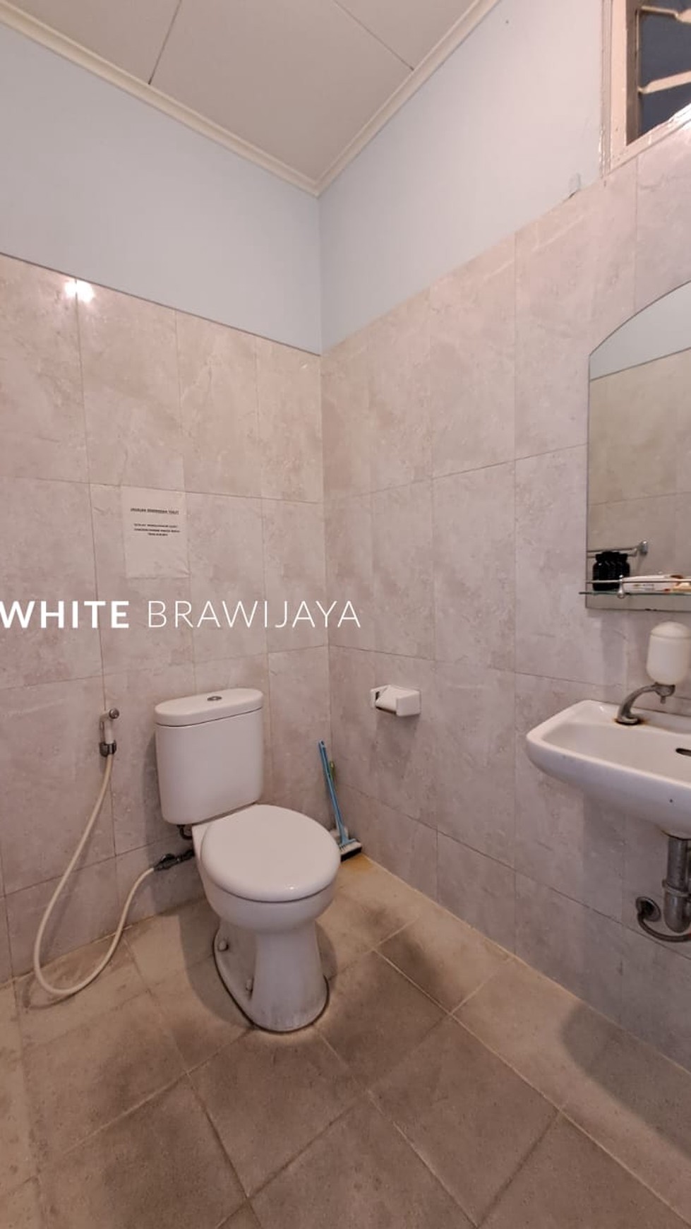 Rumah Hitung Tanah Area Cipete