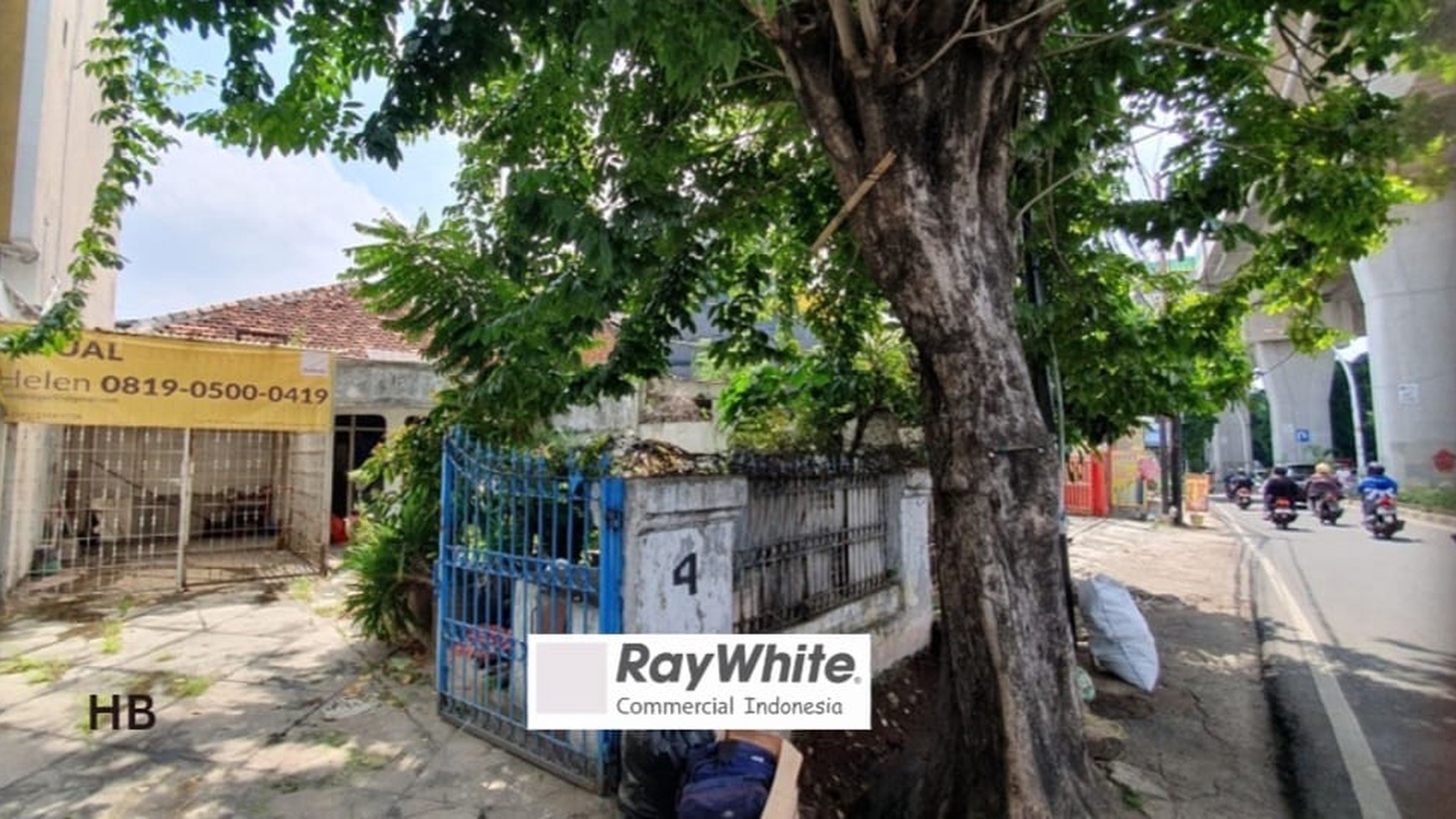 Dijual cepat rumah tua , hitung tanah saja, di jalan ciledug raya, pesanggrahan, Jakarta Selatan