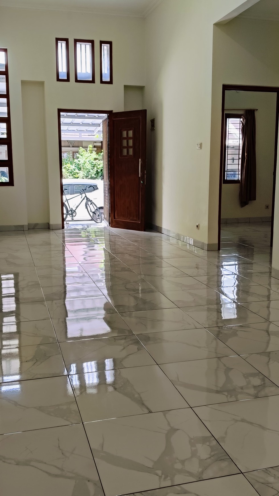 Dijual cepat ! Rumah 90m Grand Wisata ,Tambun - Bekasi