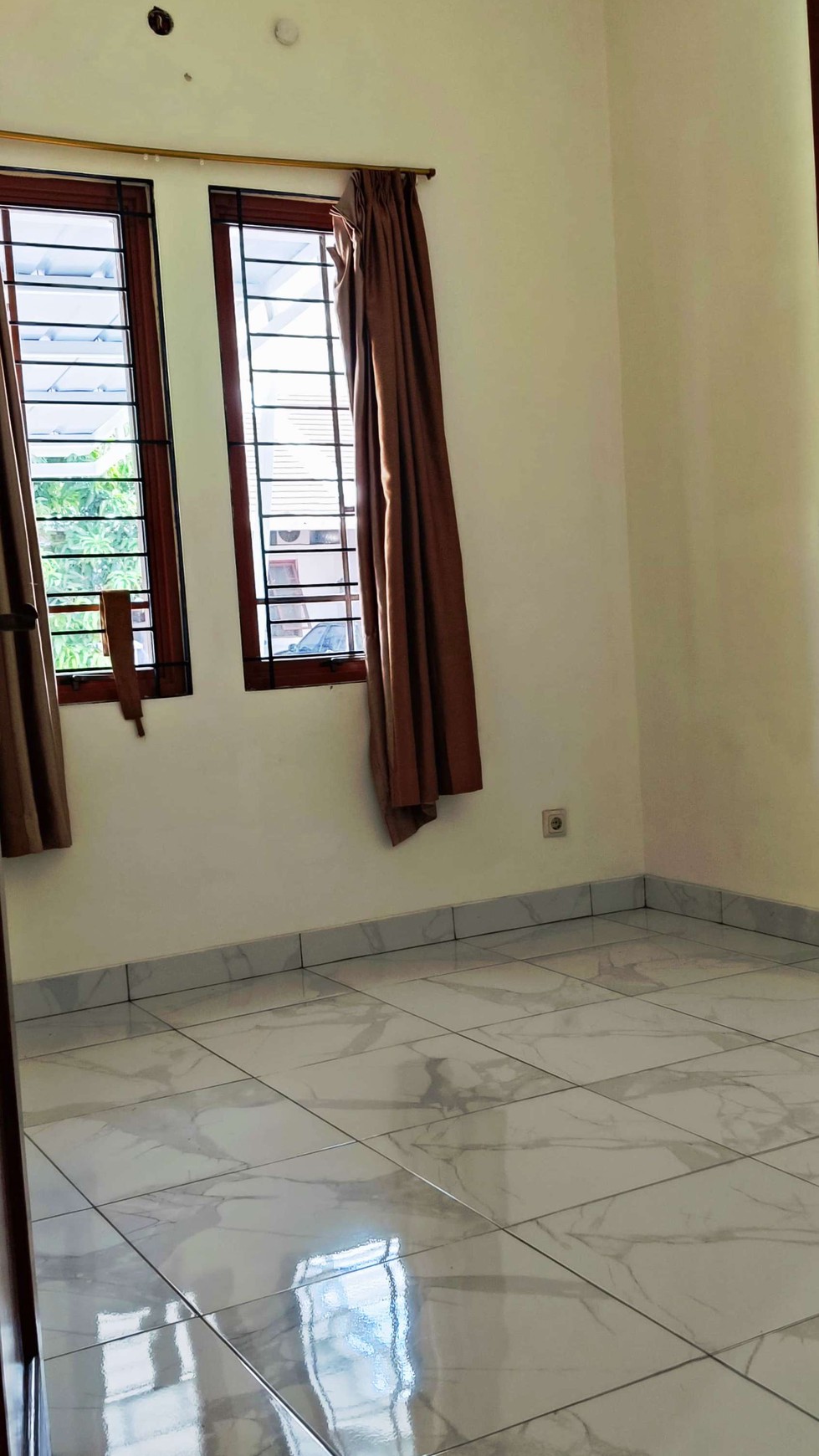 Dijual cepat ! Rumah 90m Grand Wisata ,Tambun - Bekasi