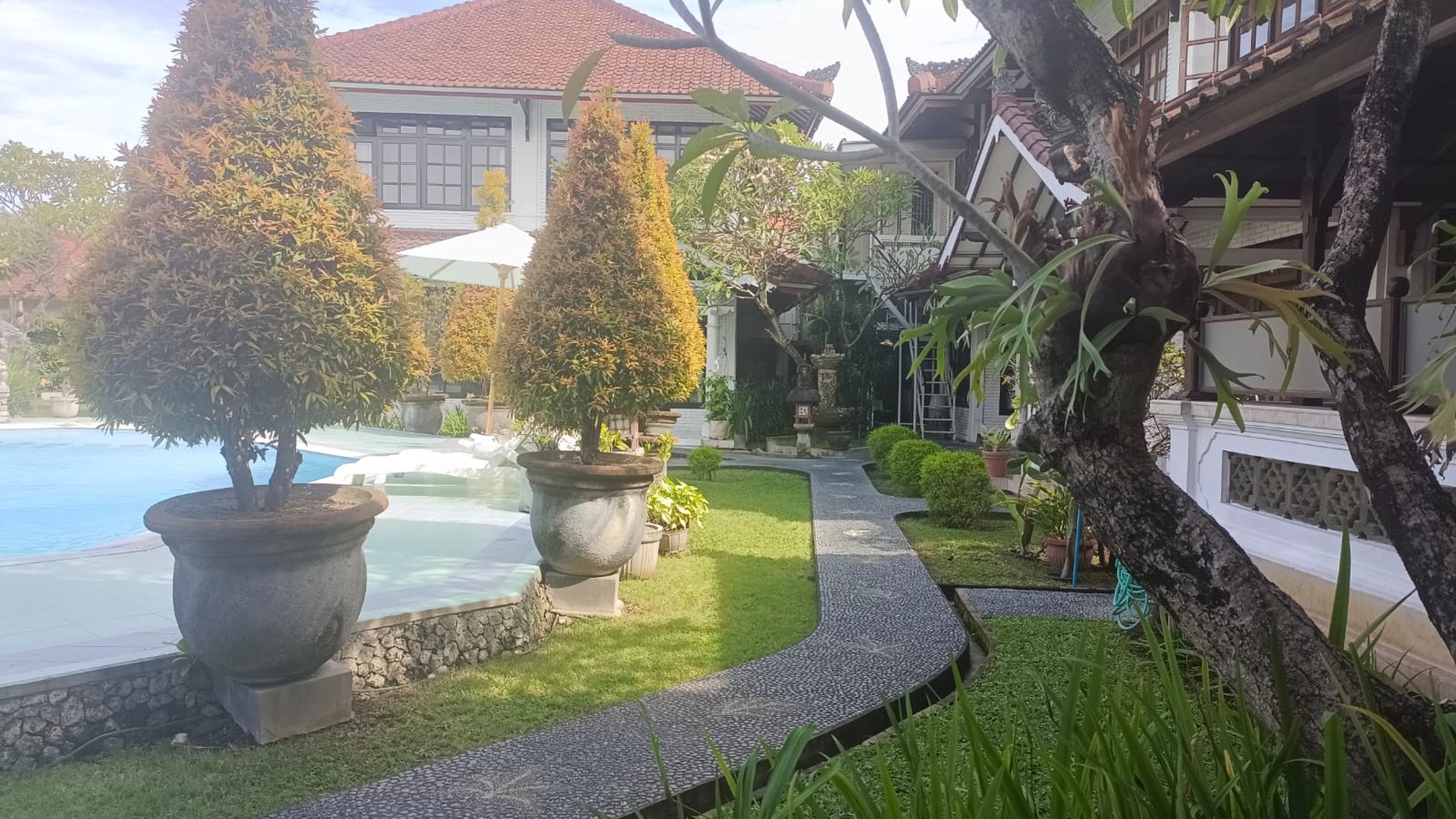 FREEHOLD VILLA FOR SALE CLOSE TO SANUR