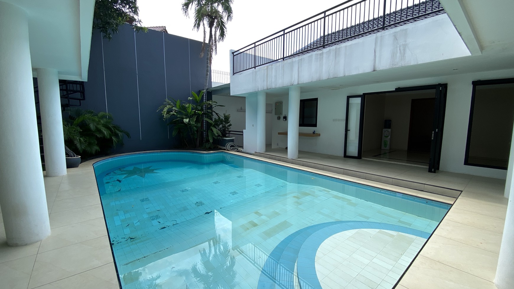 Beautiful and comfy house at cipete area, jakarta selatan