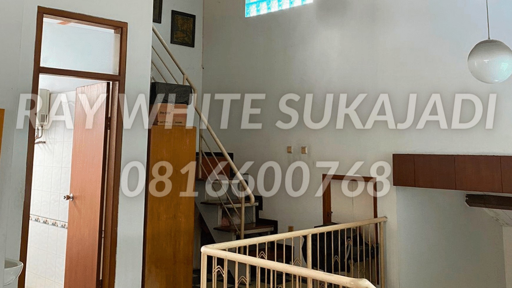 Rumah Asri di Komplek Arcamanik