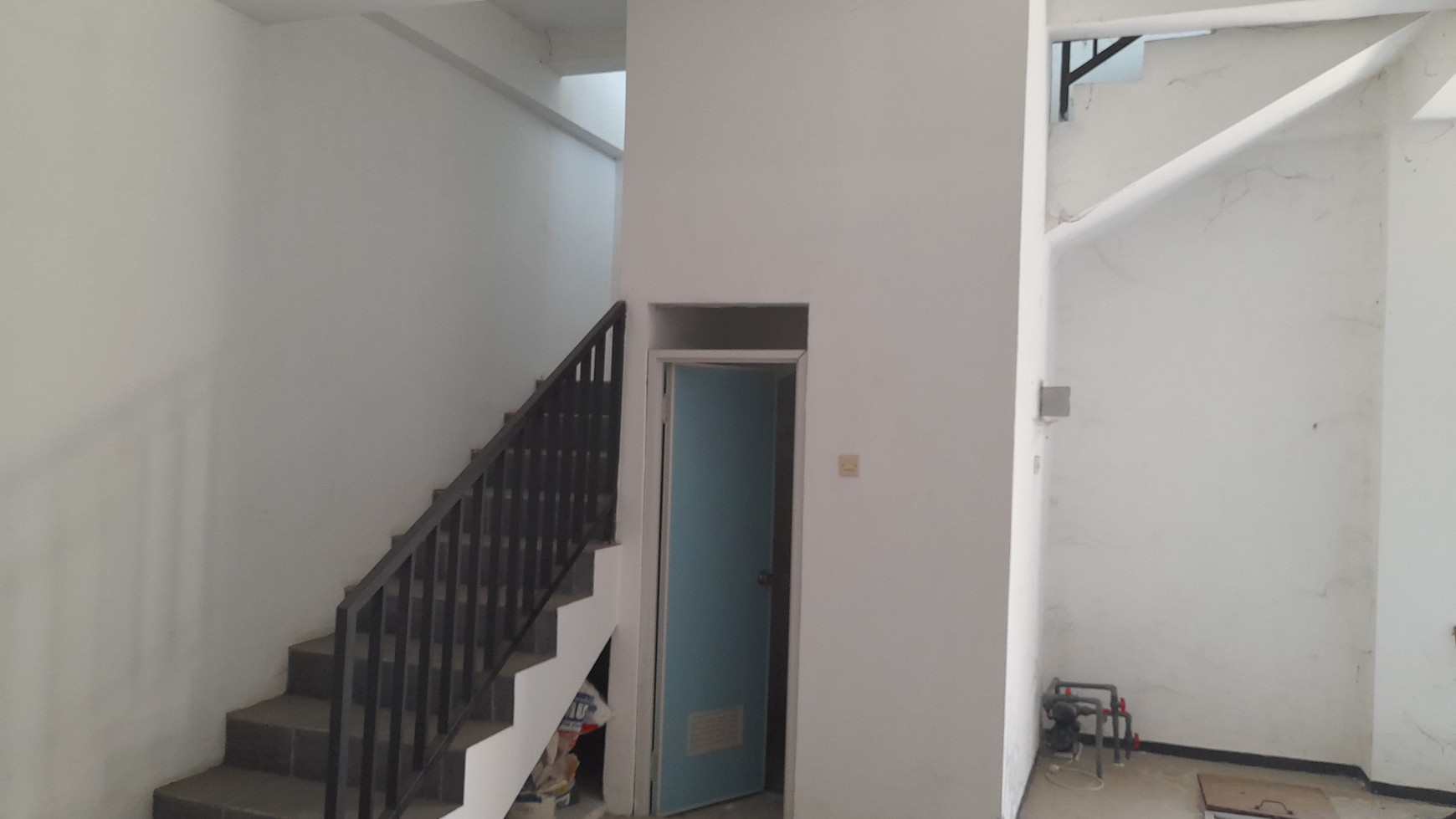 Ruko 2 lantai di Anggrek, Jombang Kota baru